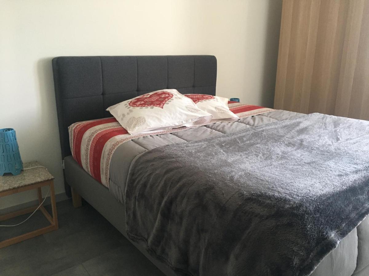 Appartement T2 Independant Dans Maison Pugny-Chatenod Экстерьер фото