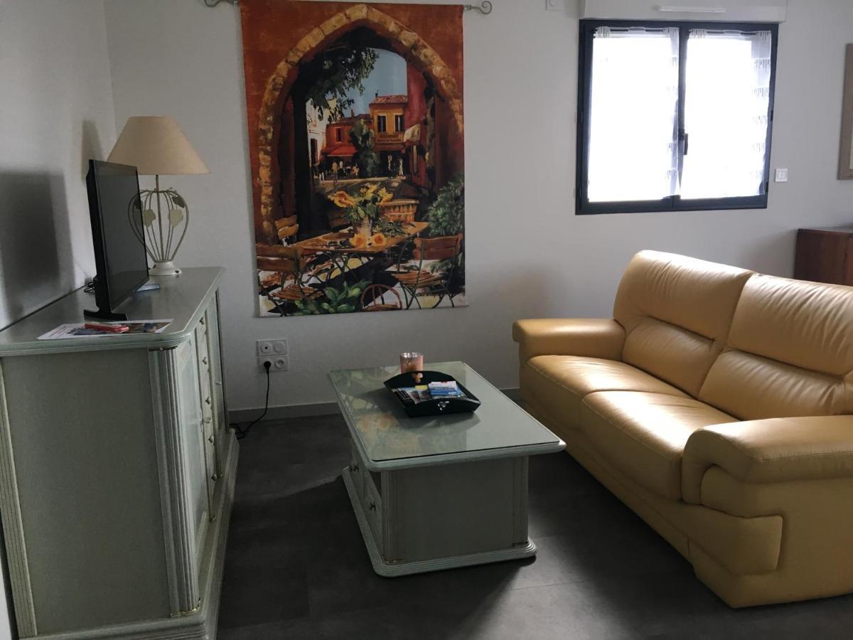 Appartement T2 Independant Dans Maison Pugny-Chatenod Экстерьер фото